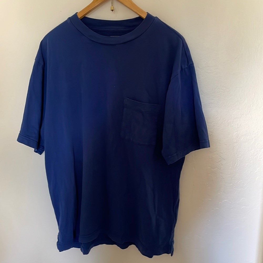 Gap T Shirt